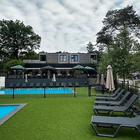 Sfeervolle Blokhut Op De Veluwe Op Recreatiepark Topparken In Beekbergen Met Vrije Tuin En Eigen Parkeerplaats Екстериор снимка